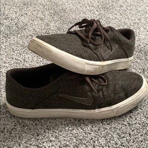 Nike SB brown shoes
